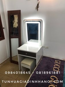 MẪU BÀN TRANG ĐIỂM NHỰA ĐẸP