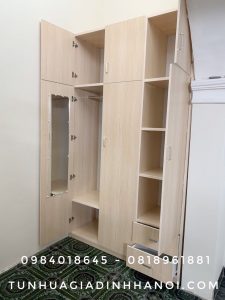 TỦ NHỰA 3 CÁNH NGƯỜI LỚN 3 BUỒNG GIA ĐÌNH - Màu Gỗ Sồi