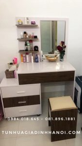 MẪU BÀN TRANG ĐIỂM NHỰA ĐẸP